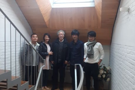 Giáo sư Kiến trúc sư Naito Hiroshi thăm công trình Moon House